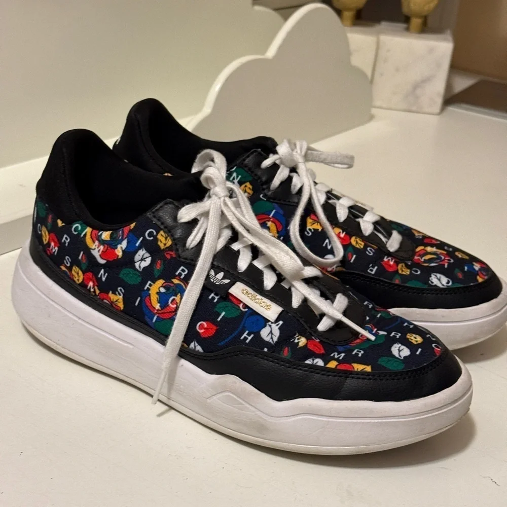 Adidas Her Court Originals Women's Casual Shoes  Black GW8569 In good condition